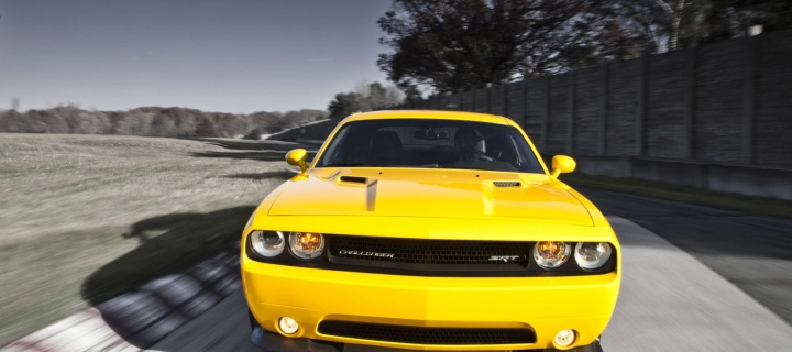 Dodge Challenger SRT8 392 wallpaper 720x320