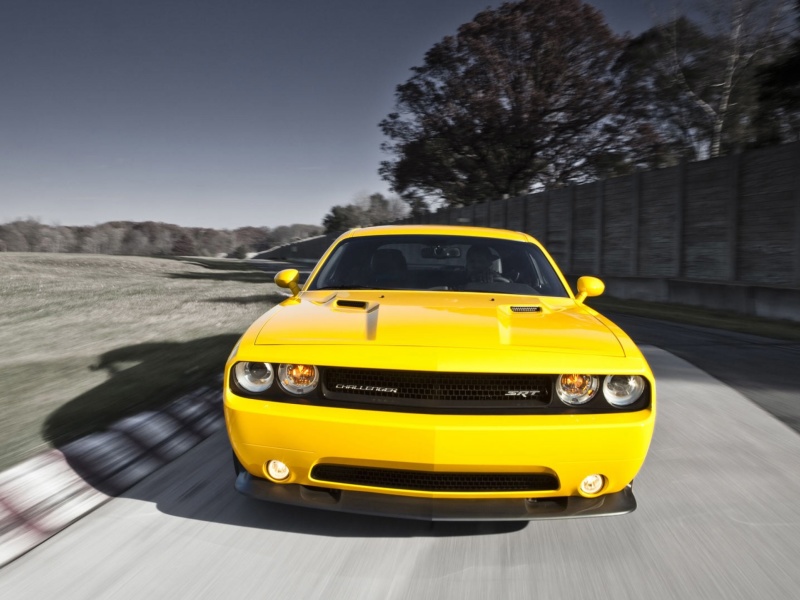 Das Dodge Challenger SRT8 392 Wallpaper 800x600