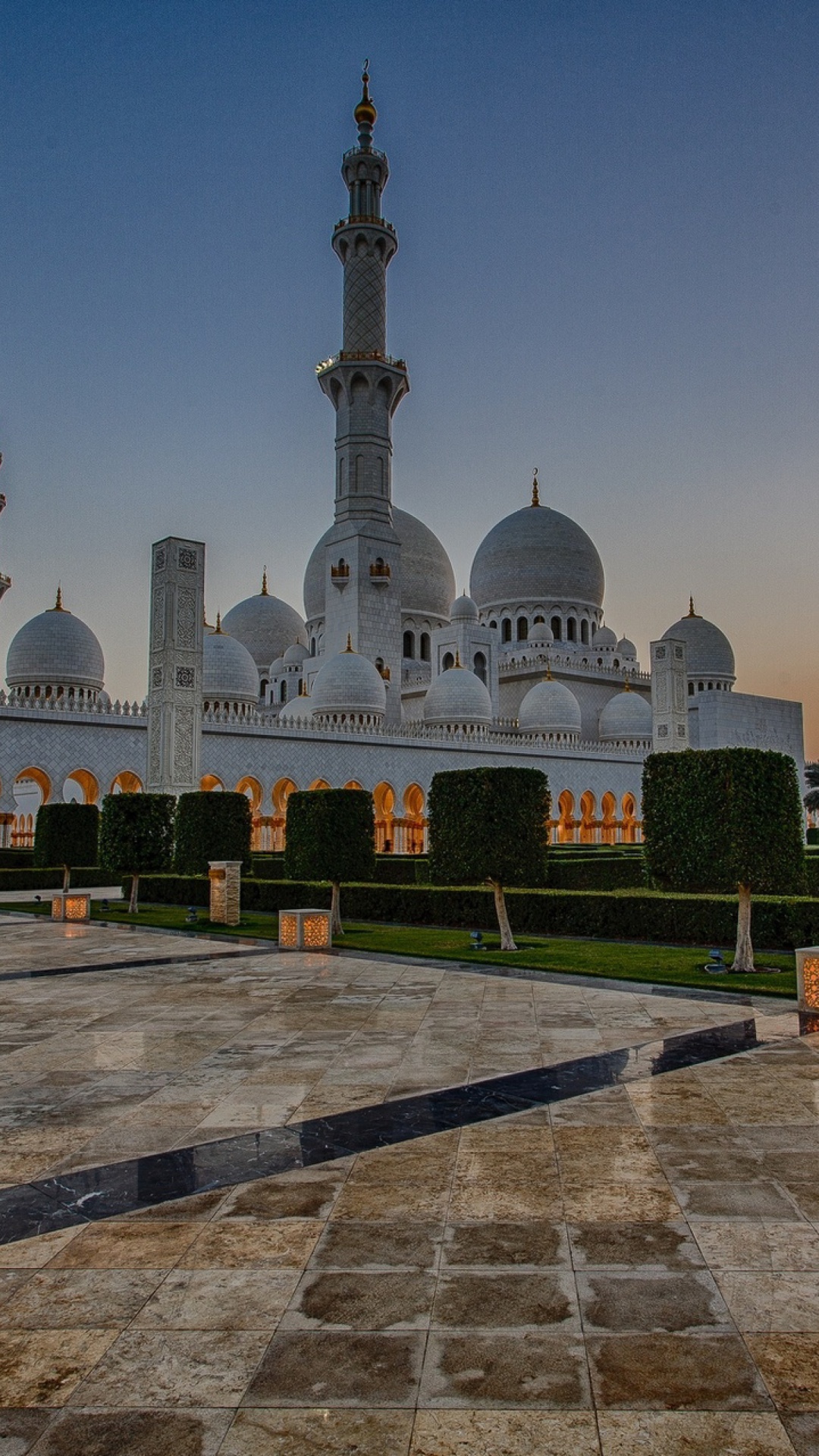 Fondo de pantalla Sheikh Zayed Grand Mosque in Abu Dhabi 1080x1920