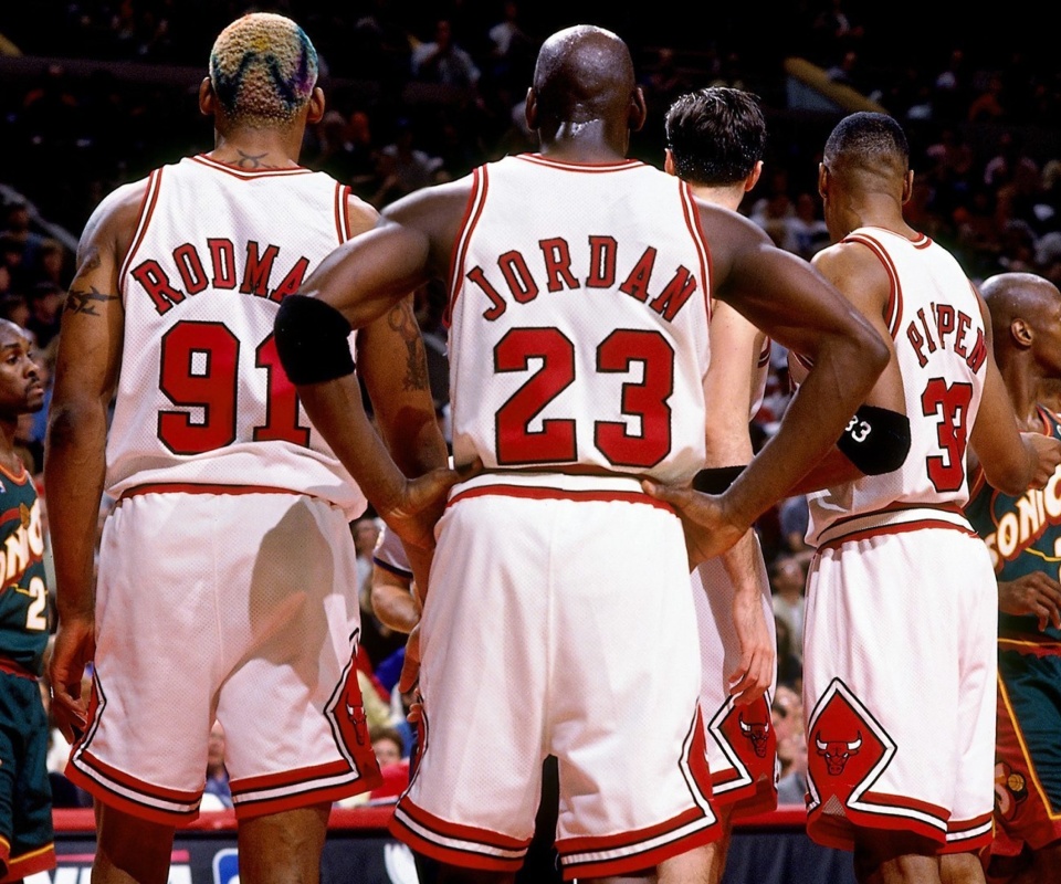 Обои Chicago Bulls with Jordan, Pippen, Rodman 960x800