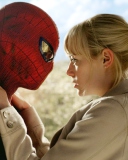 Spider Man & Gwen Stacy wallpaper 128x160