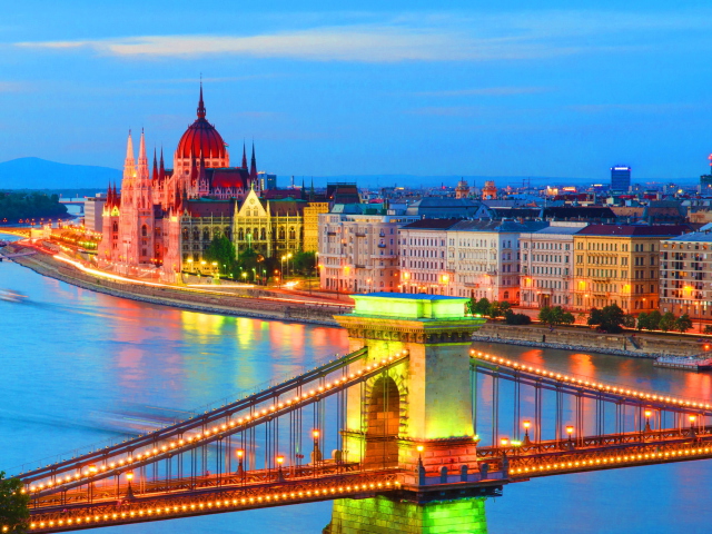 Fondo de pantalla Budapest - Hungarian Parliament Building 640x480