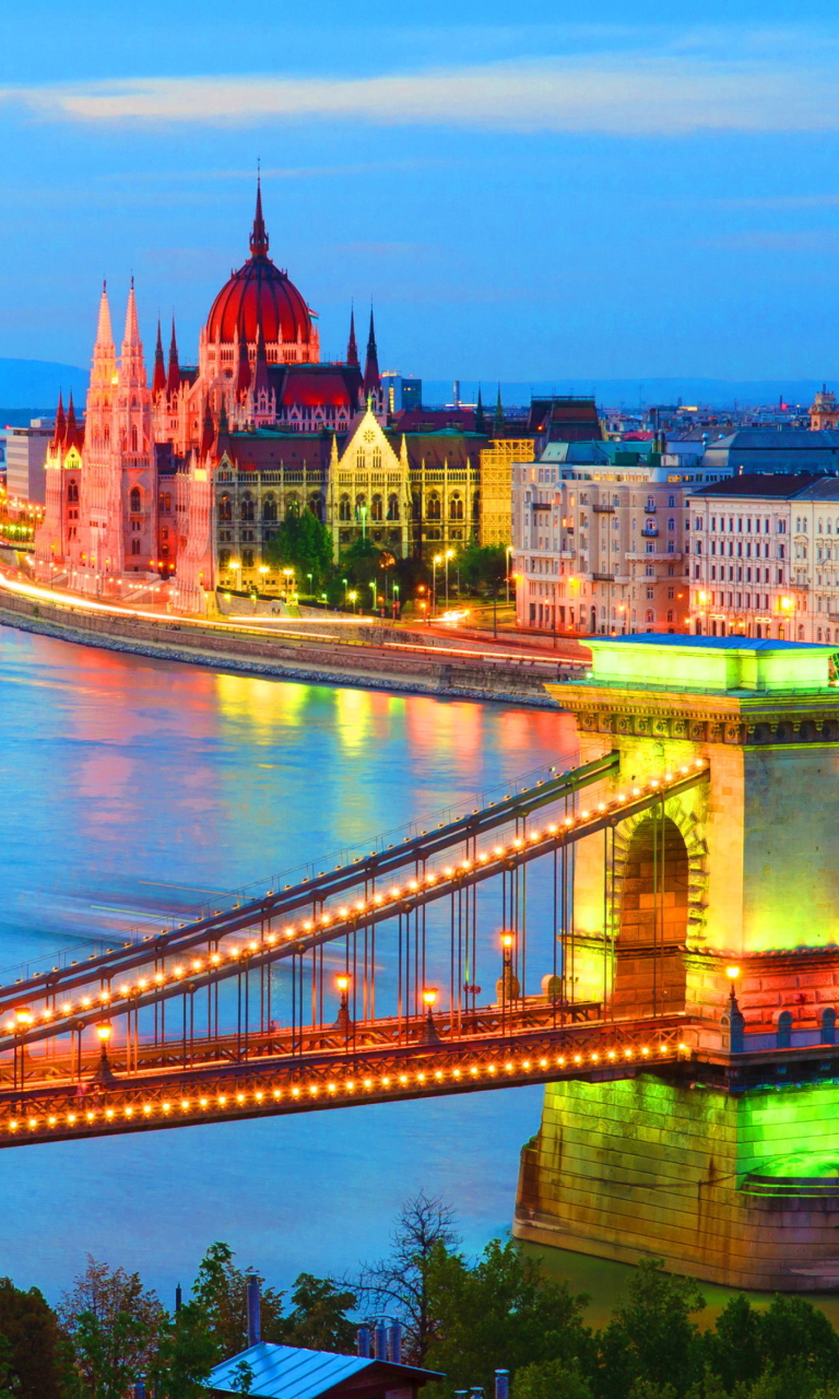 Screenshot №1 pro téma Budapest - Hungarian Parliament Building 768x1280