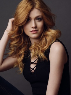 Das Katherine McNamara Wallpaper 240x320