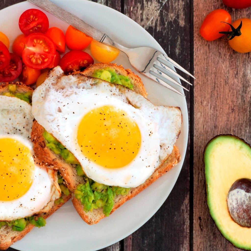 Fondo de pantalla Breakfast avocado and fried egg 1024x1024