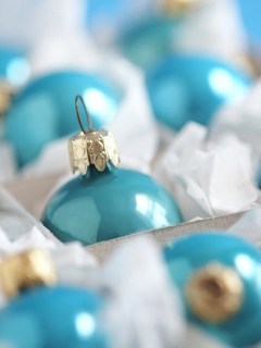Turquoise Christmas Tree Balls screenshot #1 240x320