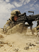 Screenshot №1 pro téma Soldier with M60 machine gun 132x176