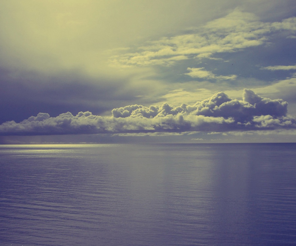 Обои Sea And Clouds 960x800