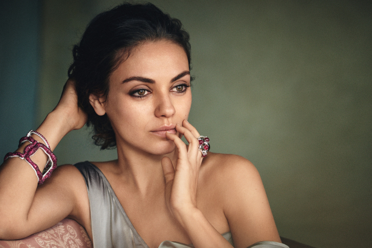 Sfondi Mila Kunis American actress