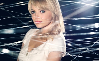 Emma Stone As Gwen Stacy - Obrázkek zdarma pro 1024x600