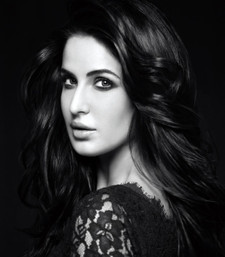 Katrina Kaif 2014 Black And White - Obrázkek zdarma pro Nokia X3