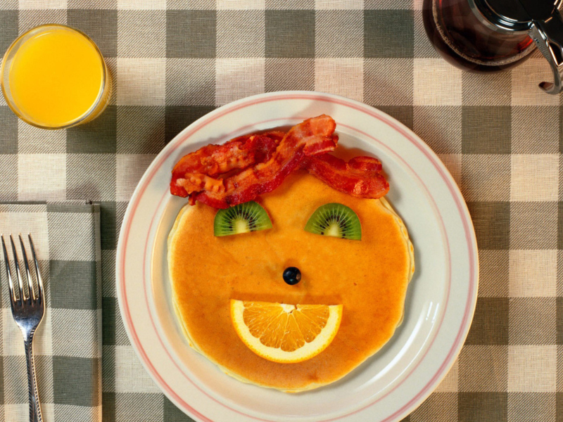 Обои Kids Breakfast 800x600