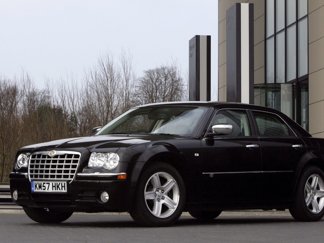 Screenshot №1 pro téma Chrysler 300C 1280x960