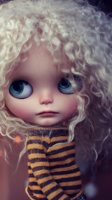 Cute Curly Doll wallpaper 360x640