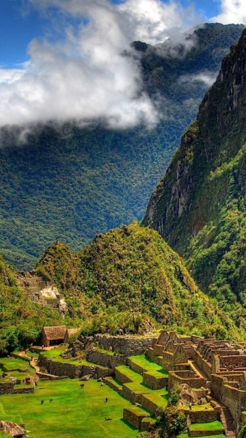 Обои Machu Picchu In Peru 360x640