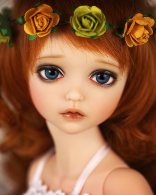 Redhead Doll With Flower Crown sfondi gratuiti per 640x1136