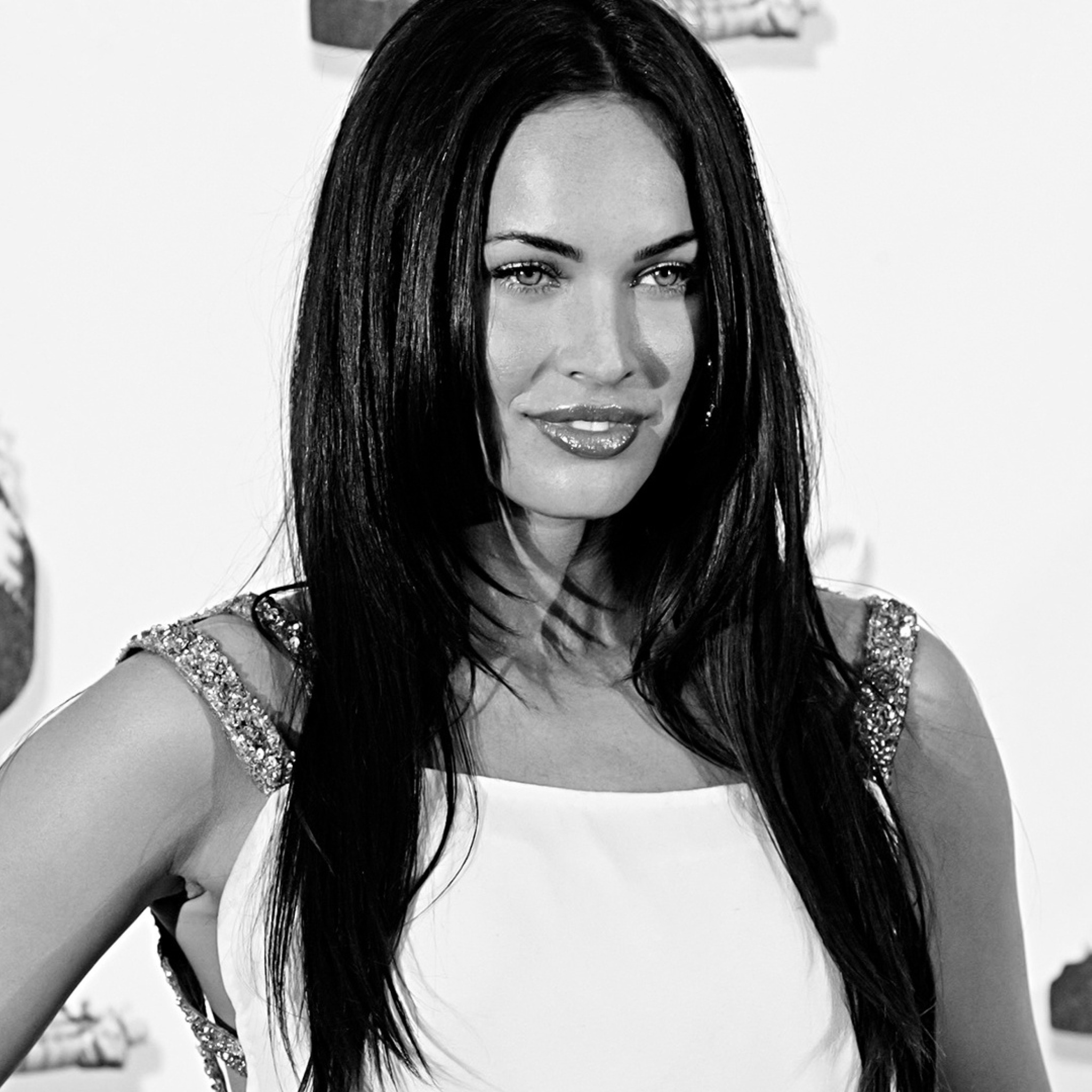 Megan Fox MTV Movie Awards screenshot #1 2048x2048