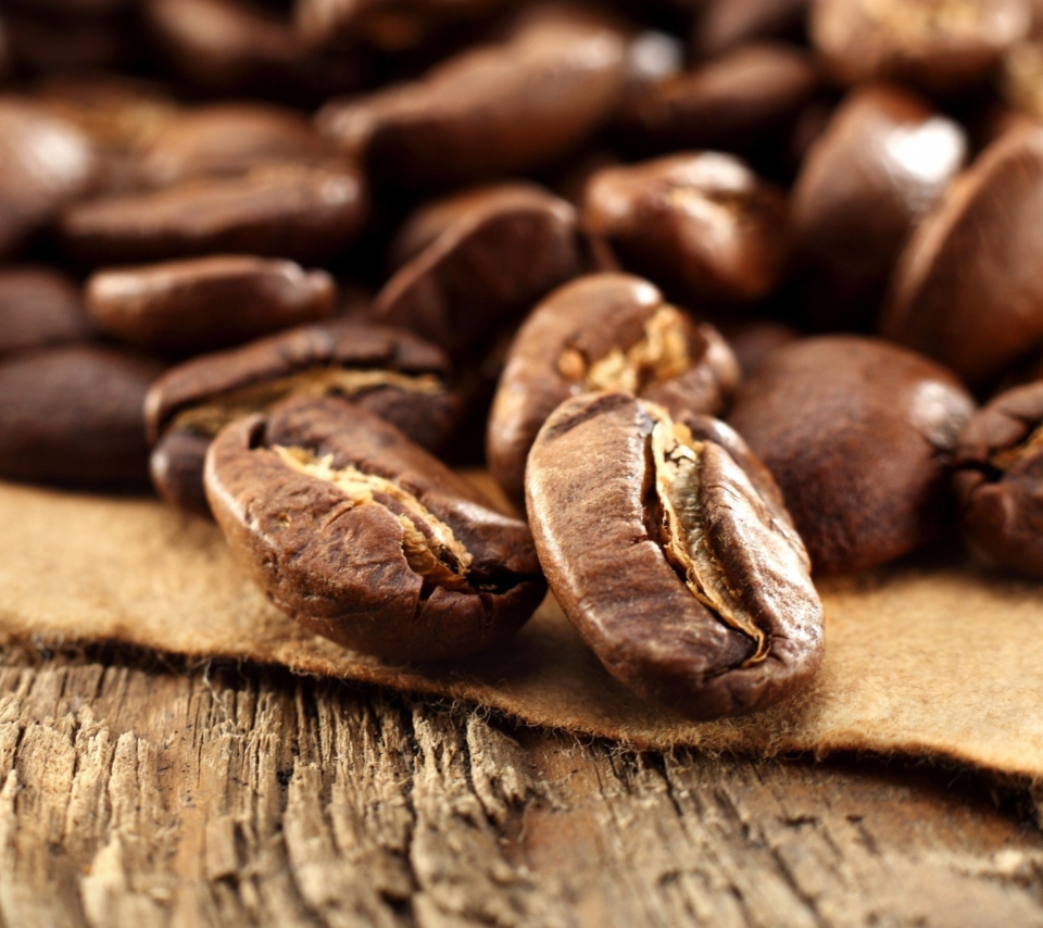 Roasted Coffee Beans wallpaper 960x854