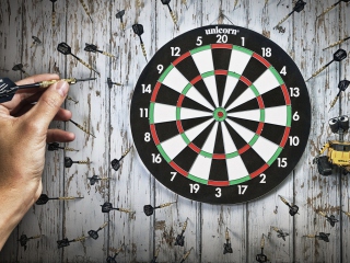 Fondo de pantalla Dartboard 320x240