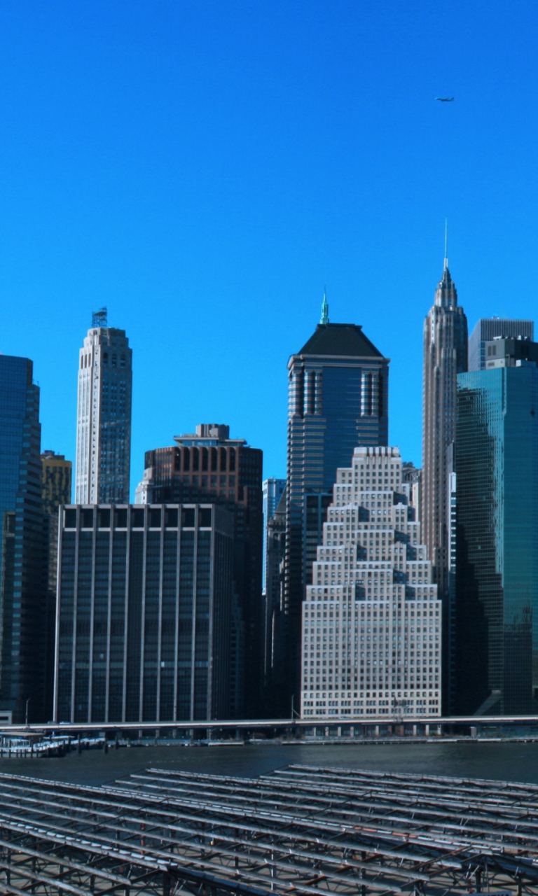 Manhattan Panoramic wallpaper 768x1280