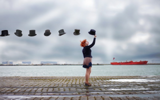 Girl And Hats - Obrázkek zdarma pro 1152x864