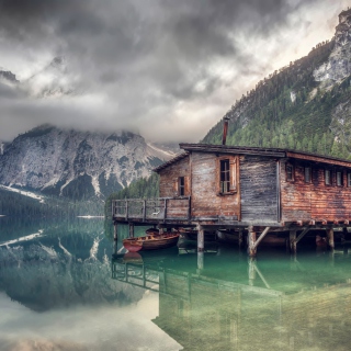 Lake Braies - South Tyrol - Obrázkek zdarma pro iPad 3
