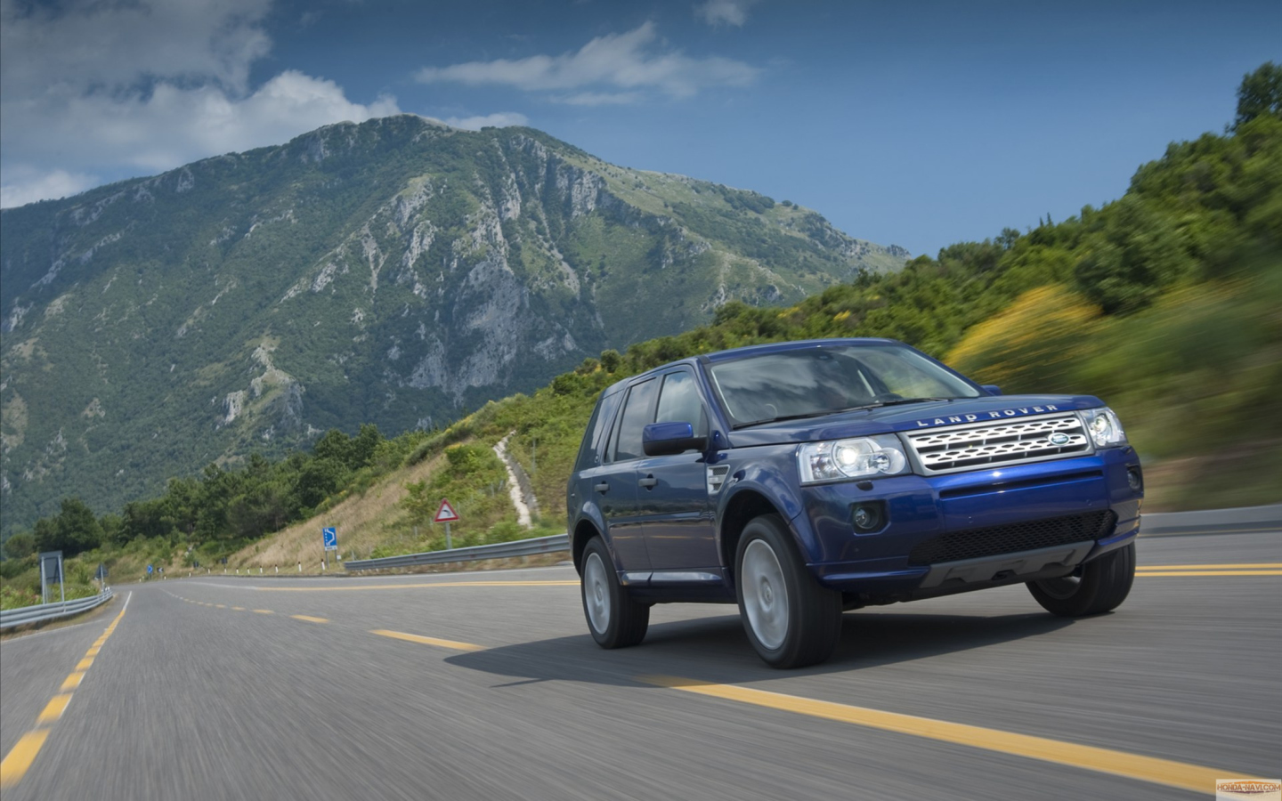 Screenshot №1 pro téma Land Rover Freelander 2 HD 1440x900