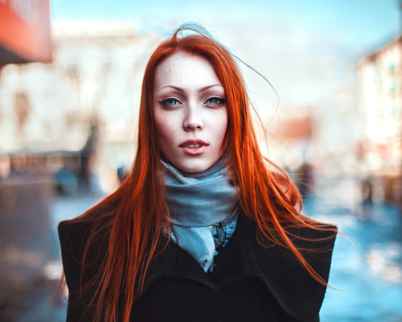 Sfondi Gorgeous Redhead Girl 1280x1024