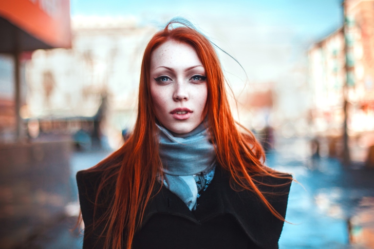Sfondi Gorgeous Redhead Girl