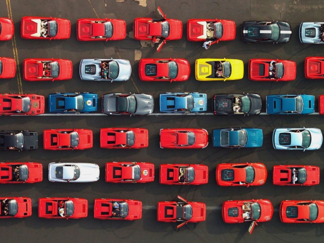 Fondo de pantalla Ferrari Supercars From Above 640x480