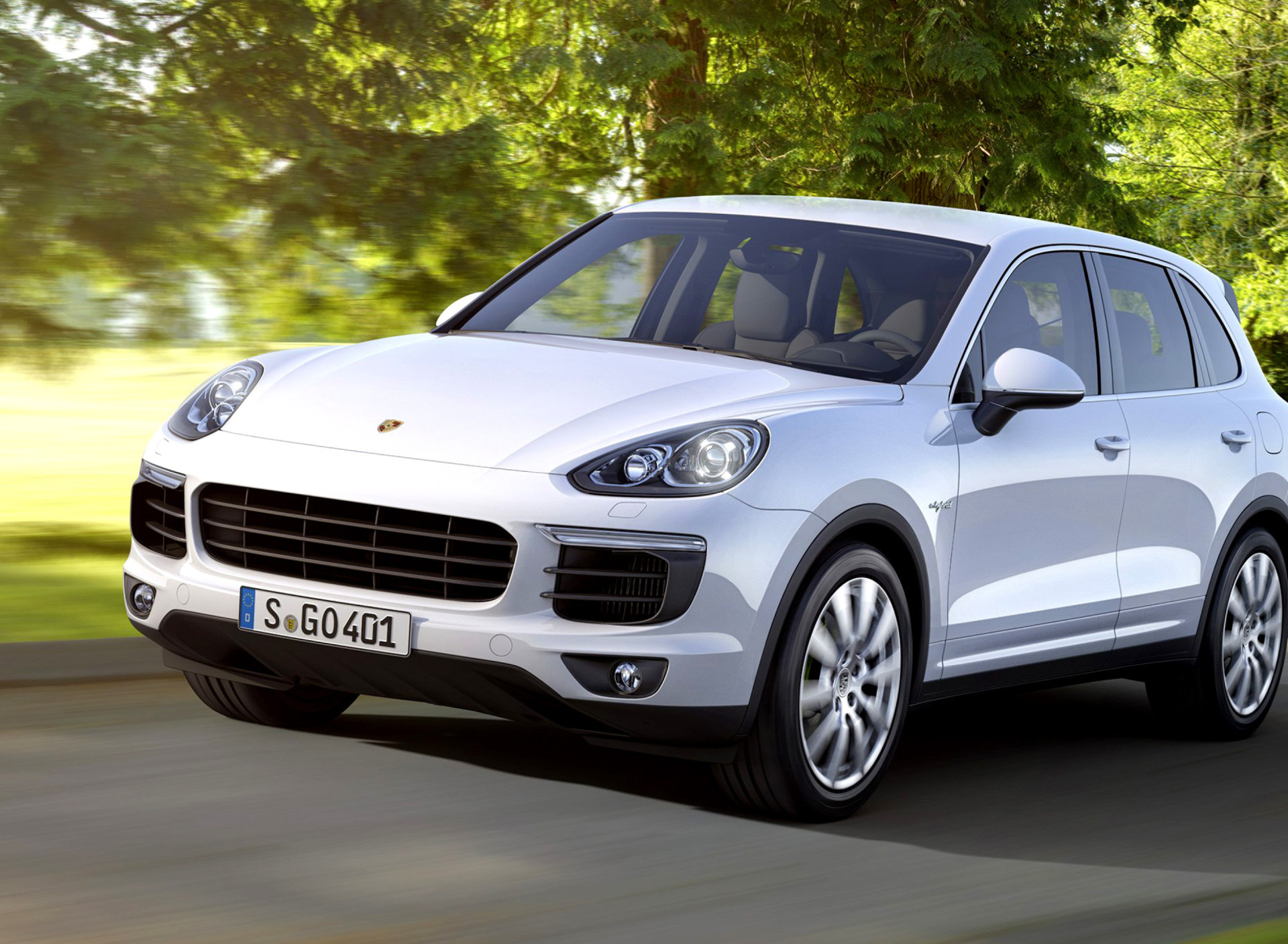 Porsche Cayenne 2015 wallpaper 1920x1408