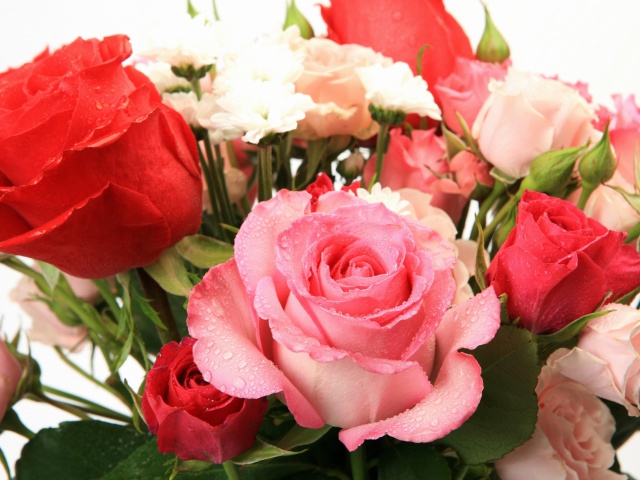 Обои Bouquet of roses for Princess 640x480