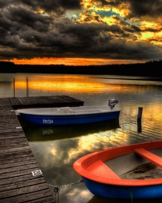 Silent Evening Boats HD Wallpaper papel de parede para celular para Nokia C1-02