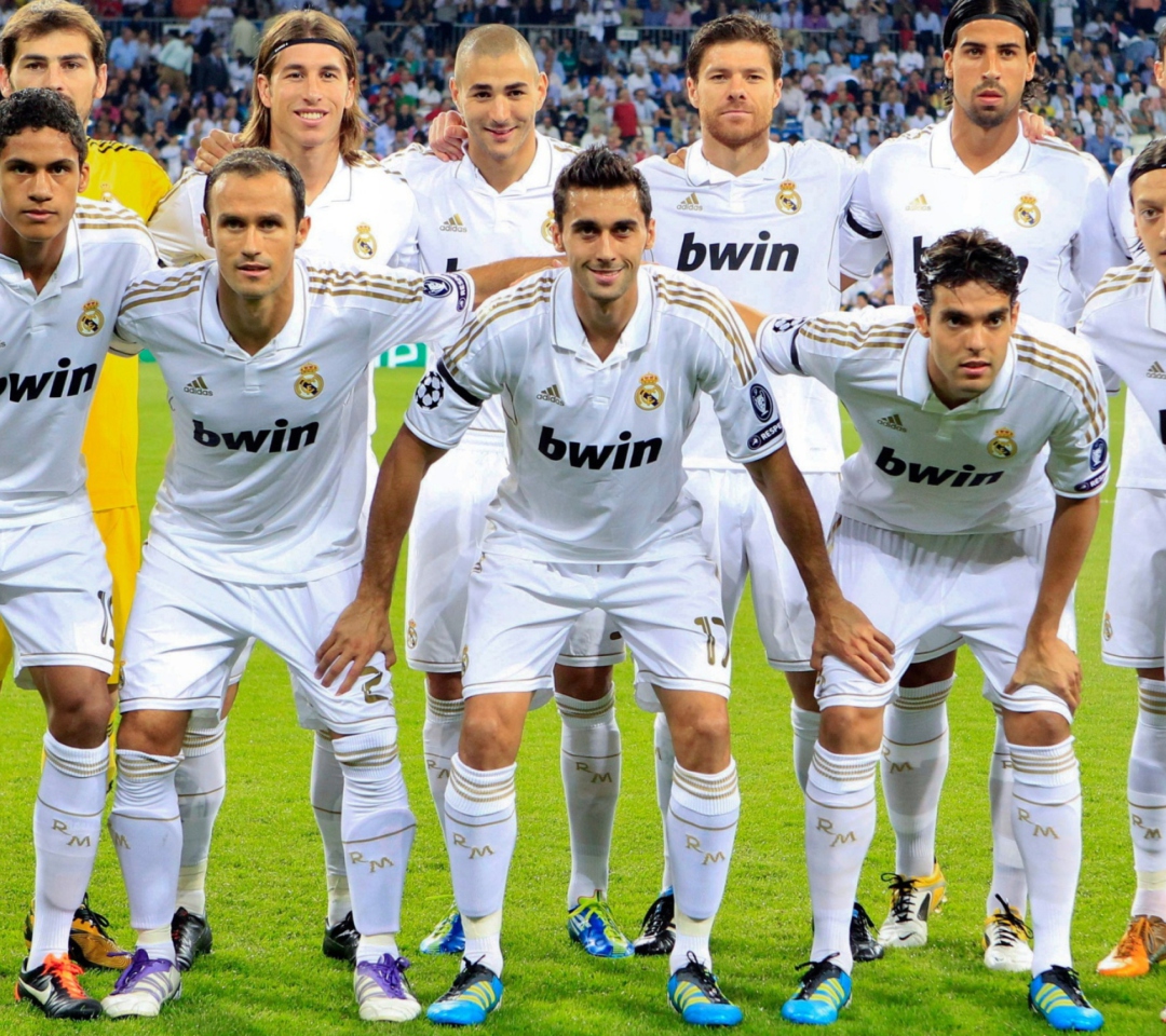 Sfondi Real Madrid Team 1080x960