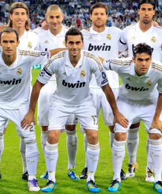 Real Madrid Team - Obrázkek zdarma pro Nokia 5233