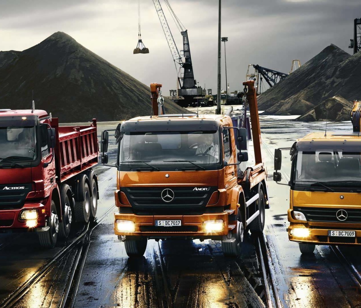 Das Mercedes Trucks Wallpaper 1200x1024