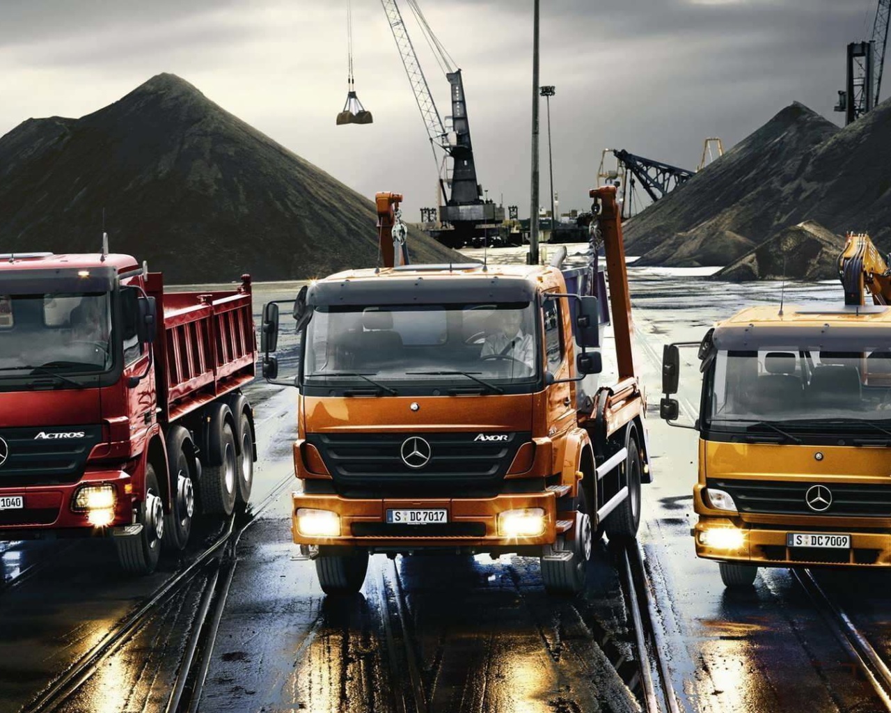 Mercedes Trucks screenshot #1 1280x1024