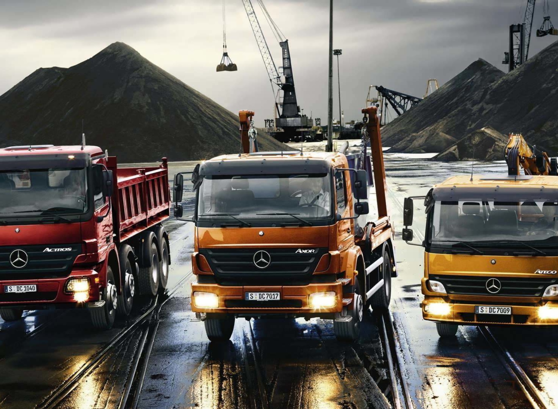 Screenshot №1 pro téma Mercedes Trucks 1920x1408