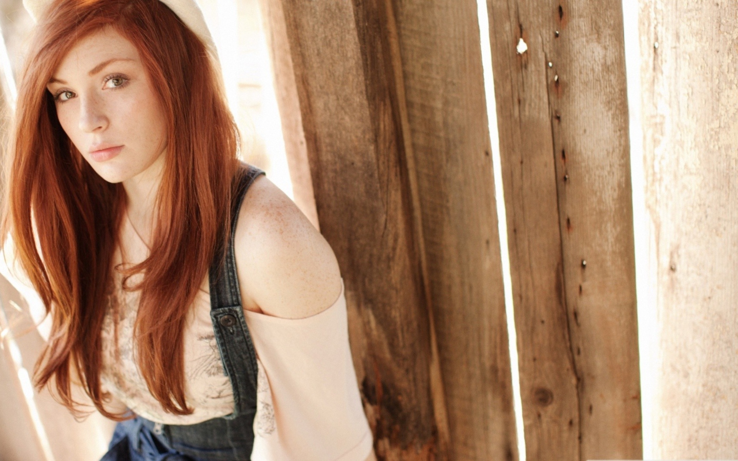 Redhead Country Girl screenshot #1 1440x900