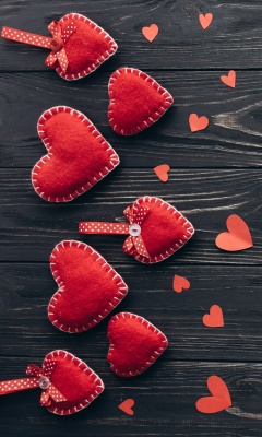 Обои Valentines Love Symbol Hearts 240x400