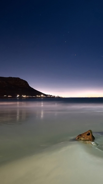 Das Beach At Night Wallpaper 360x640