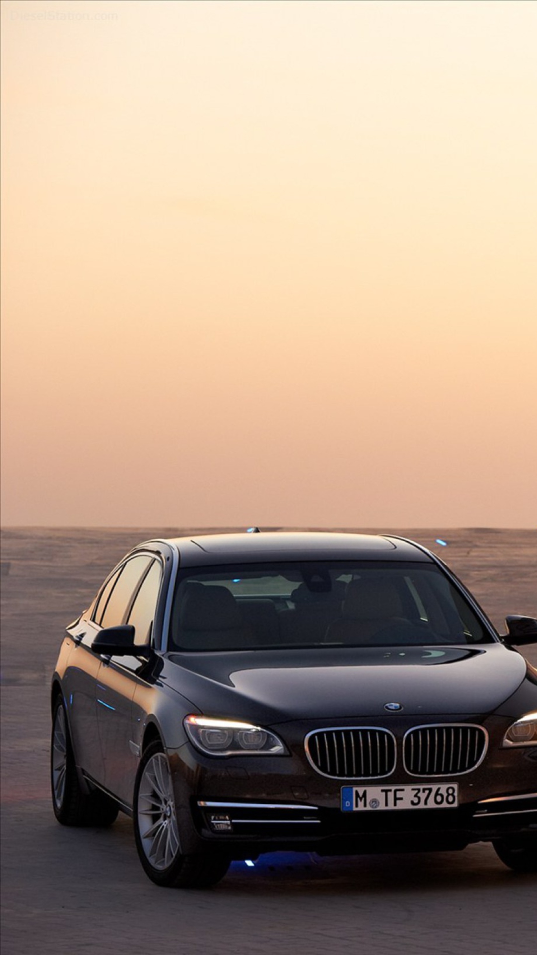 Screenshot №1 pro téma BMW 7 Series 1080x1920