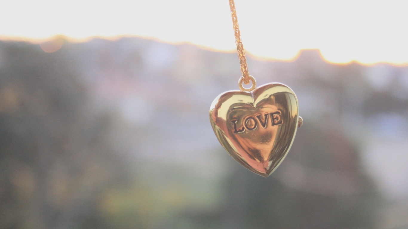 Love Pendant screenshot #1 1366x768