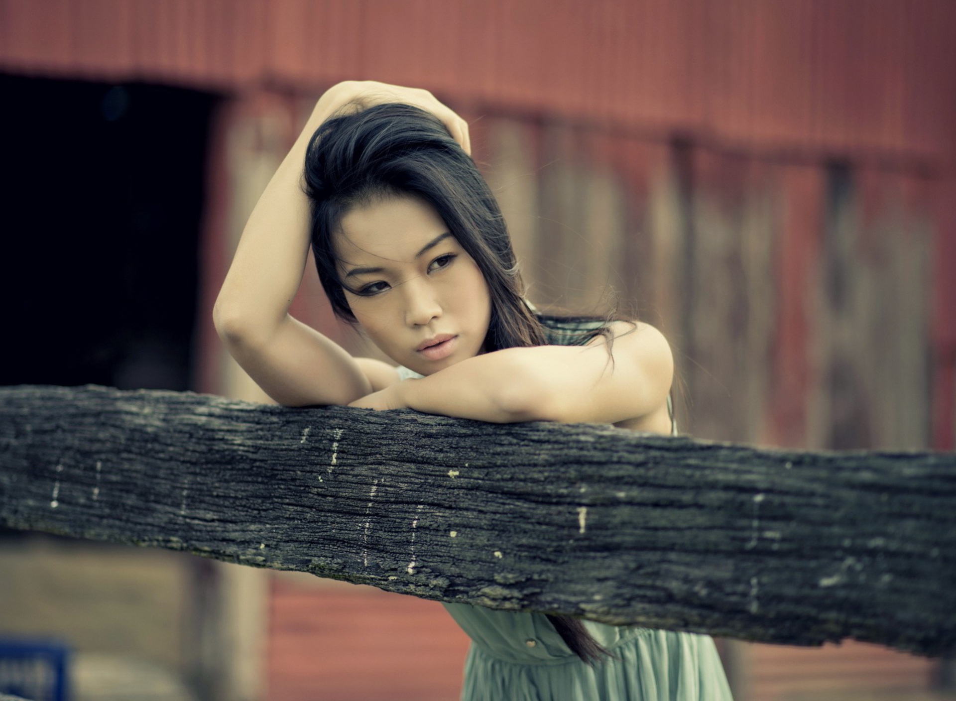Screenshot №1 pro téma Asian Model Posing 1920x1408