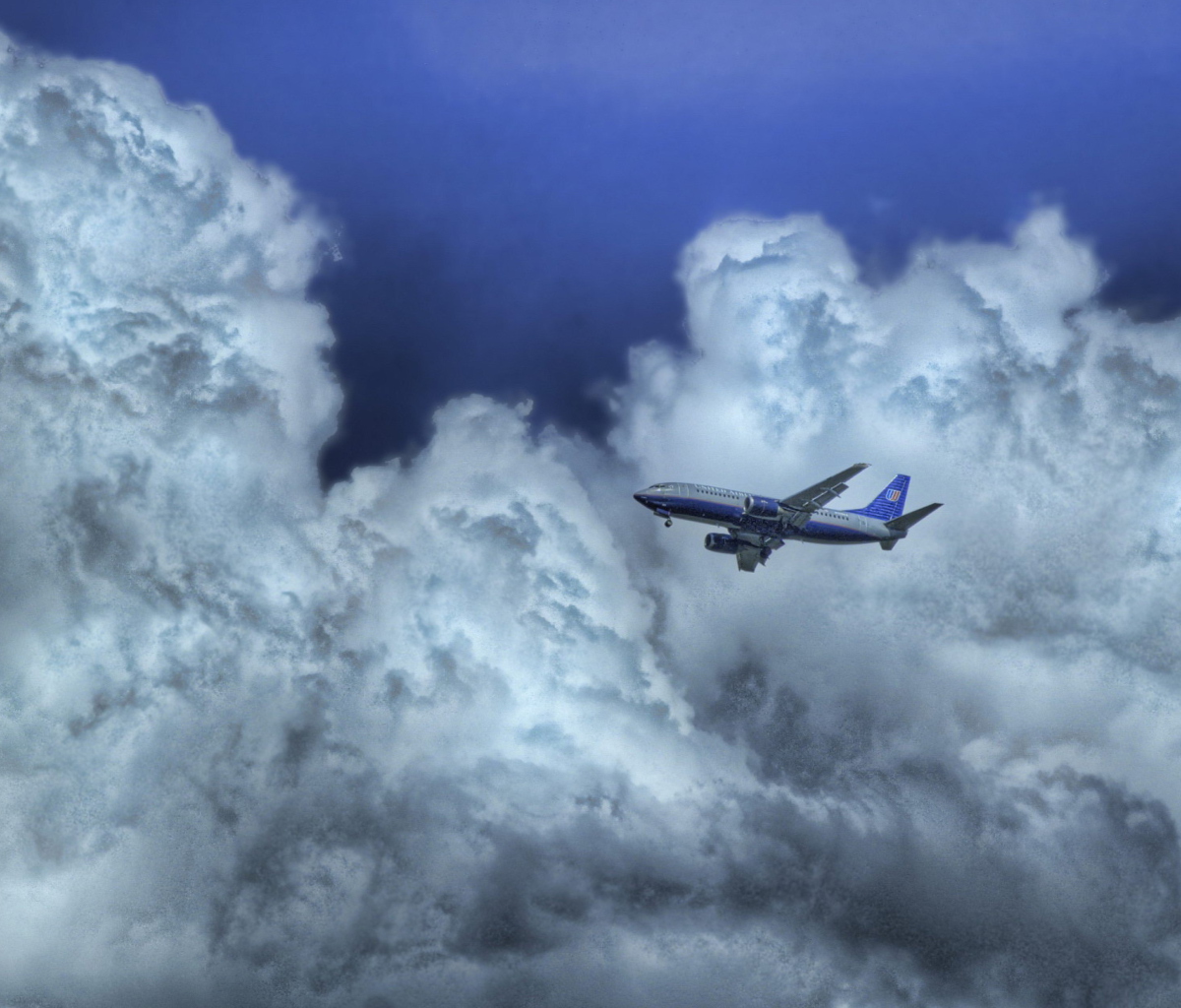 Screenshot №1 pro téma Airplane In Clouds 1200x1024