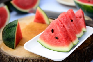 Juicy Watermelon sfondi gratuiti per 220x176