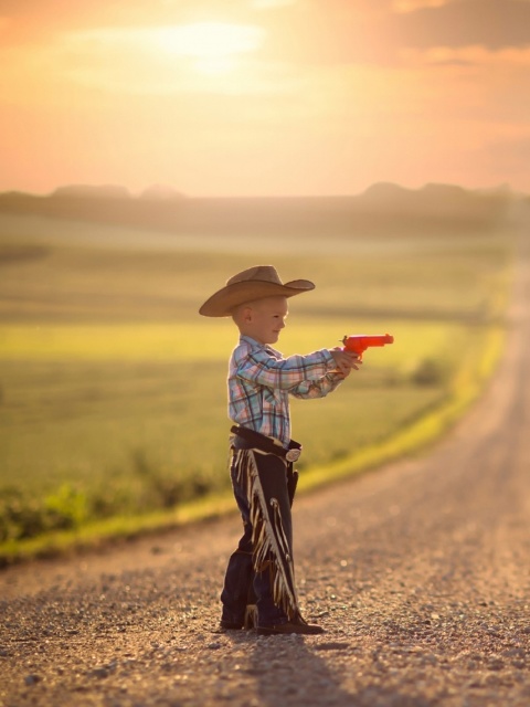 Das Children cowboys Wallpaper 480x640