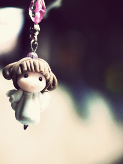 Das Little Angel Pendant Wallpaper 240x320