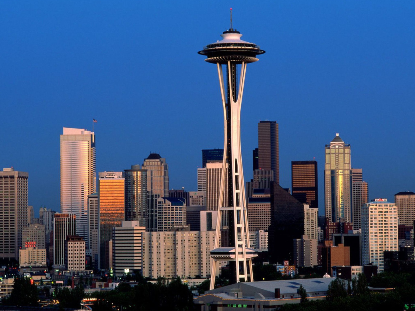 Screenshot №1 pro téma Seattle Space Needle 1400x1050