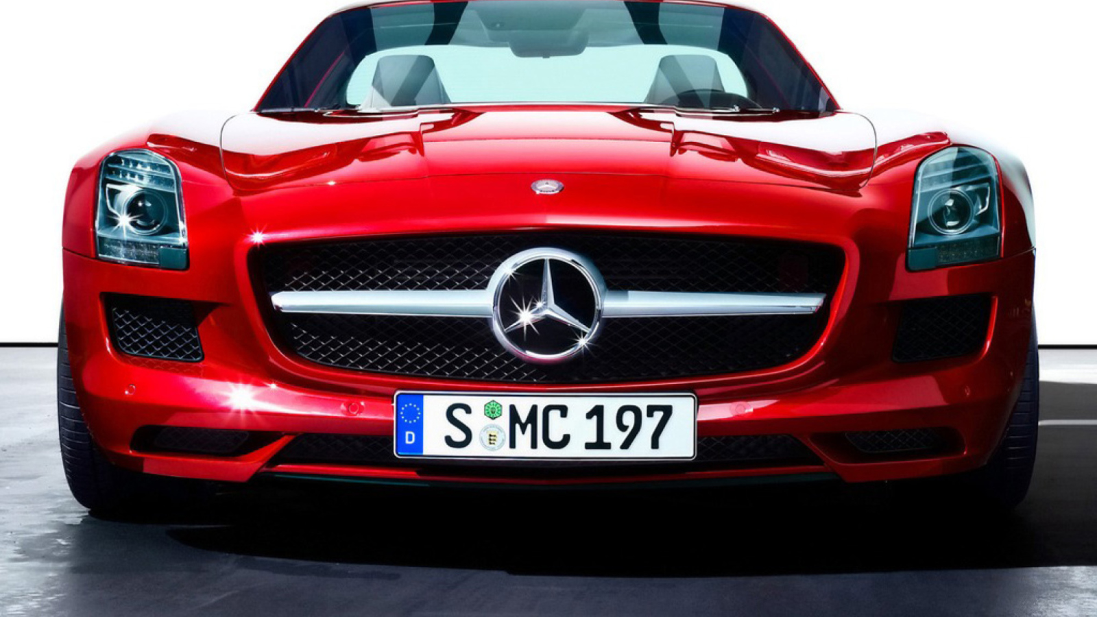 Red Mercedes Sls screenshot #1 1600x900